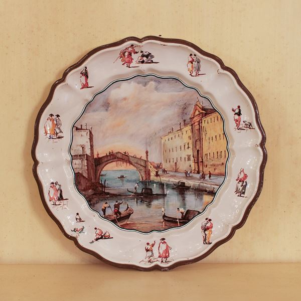 Piatto da parata in ceramica