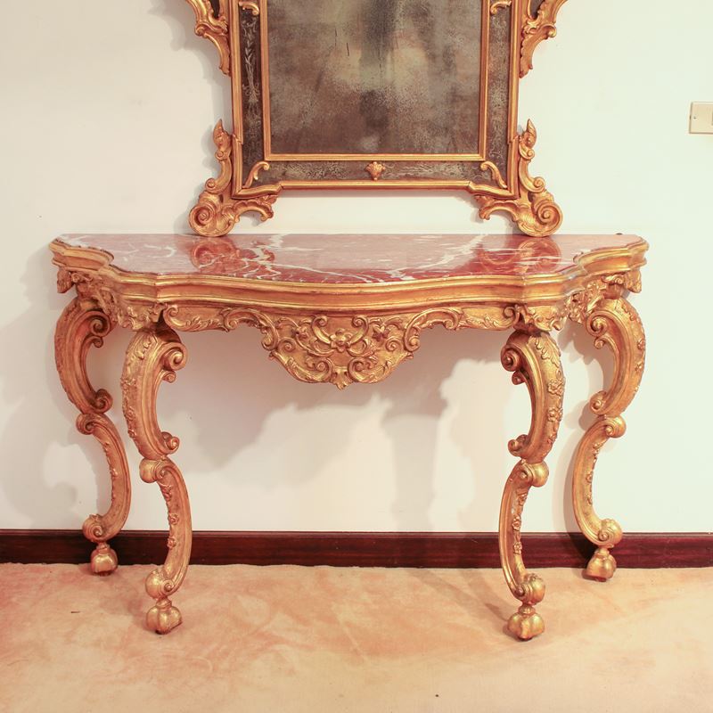 ♦ Consolle in legno dorato  (Italia, XX sec.)  - Asta Gli Arredi di Villa "Le Marchesane" - San Luca Casa d'Aste