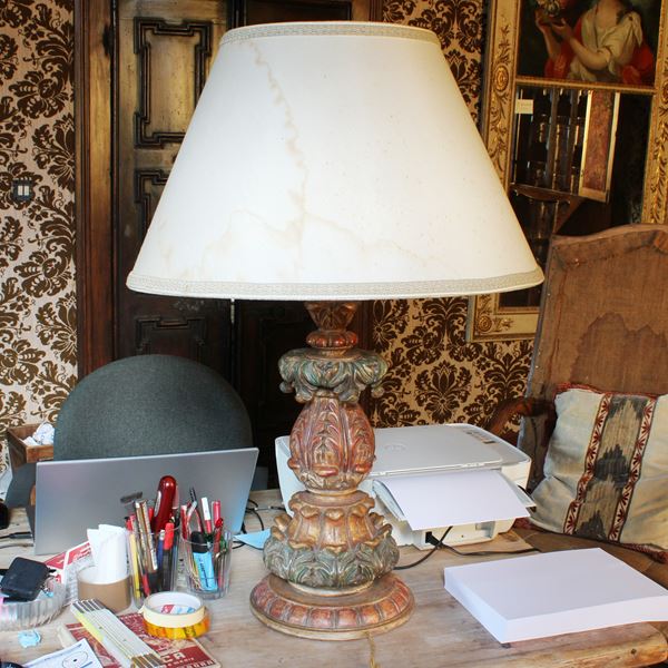 ♦ Lampada da tavolo