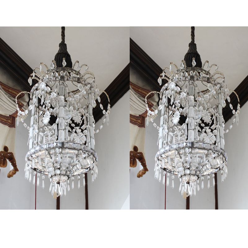 Coppia di lanterne  (Italia, XX sec.)  - Asta Gli Arredi di Villa "Le Marchesane" - San Luca Casa d'Aste