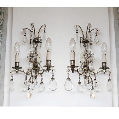 Coppia di Appliques a Due Luci in Metallo Argentato