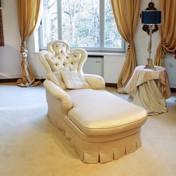 ♦ Chaise longue