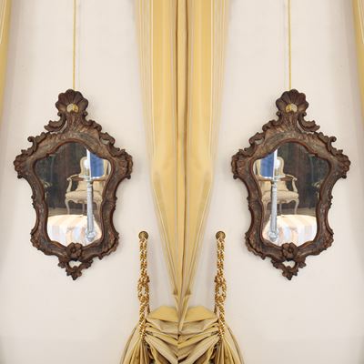 ♦ Coppia di Specchiere in Legno Laccato
