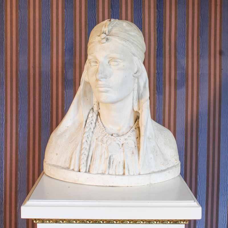 Busto in gesso  (Italia, XX sec.)  - Asta Gli Arredi di Villa "Le Marchesane" - San Luca Casa d'Aste