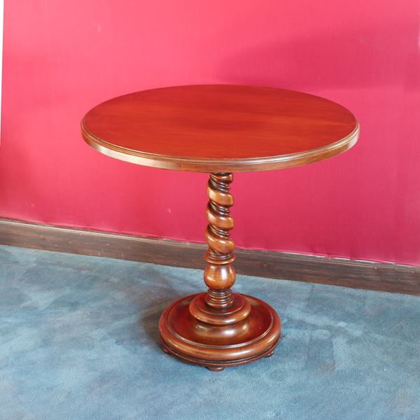 Gueridon in legno