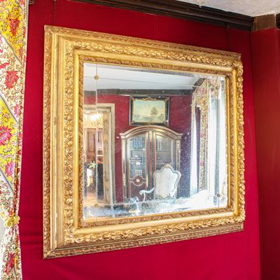 ♦ Grande Specchiera in Legno Dorato