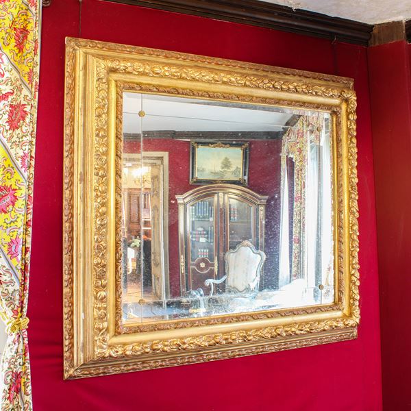 ♦ Grande specchiera in legno dorato