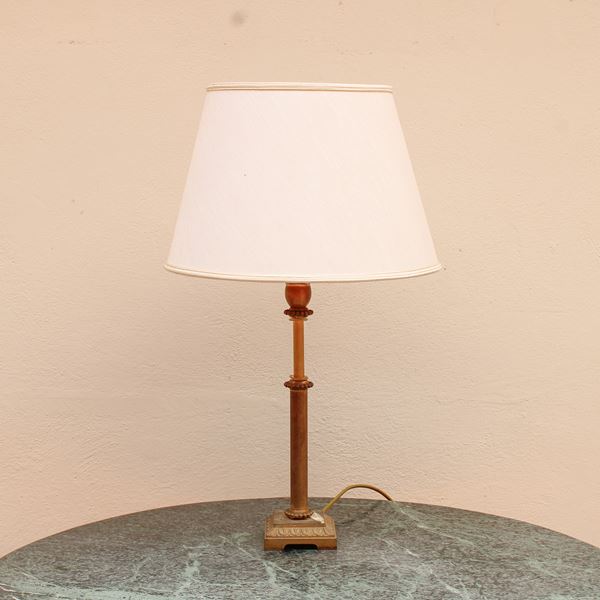 Lampada da tavolo in bronzo