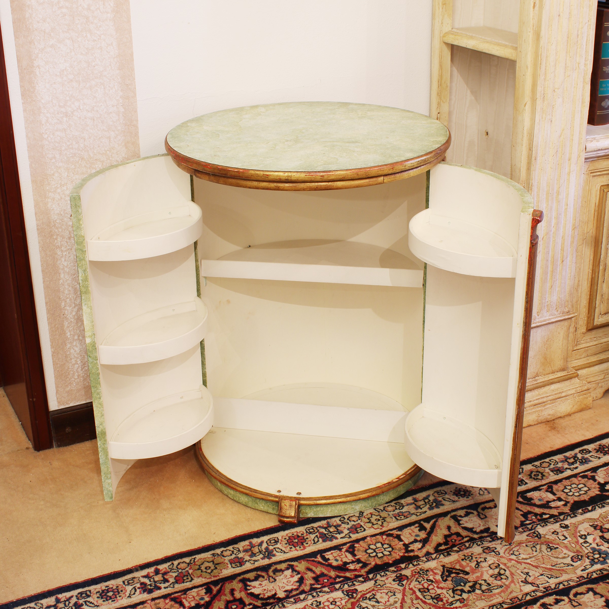 ♦ Mobile Bar in Legno Laccato e Dorato