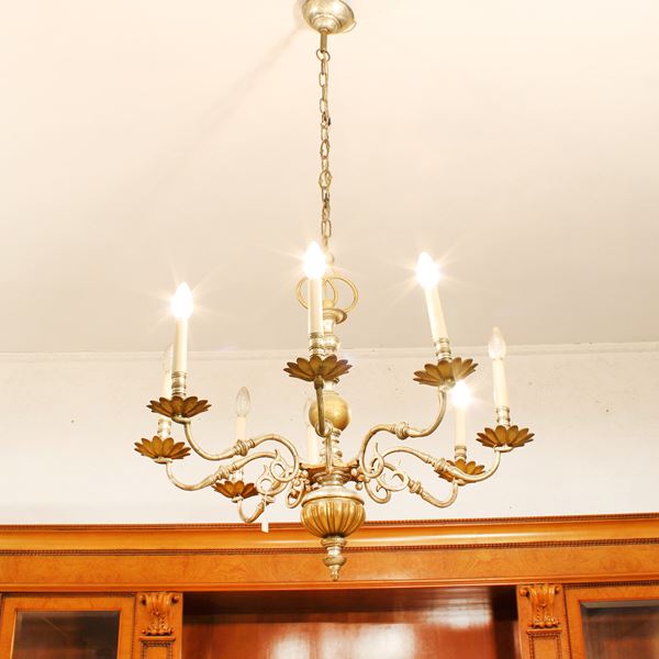 Lampadario a otto luci