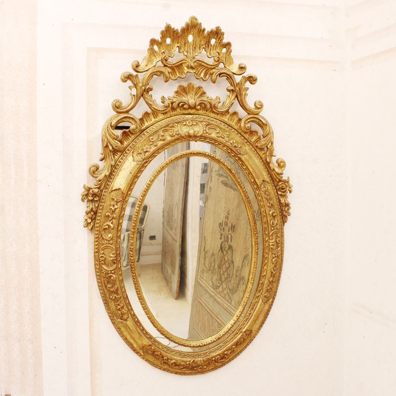 ♦ Specchiera in legno dorato  (Italia, XX sec.)  - Asta Gli Arredi di Villa "Le Marchesane" - San Luca Casa d'Aste
