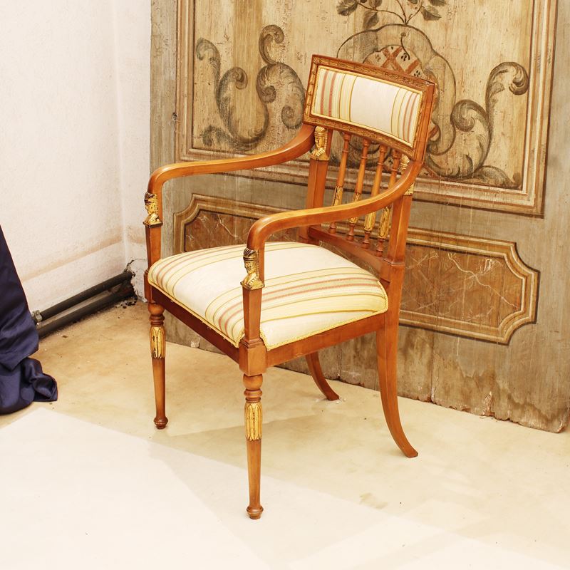 ♦ Poltrona in legno e legno dorato  (Italia, XX sec.)  - Asta Gli Arredi di Villa "Le Marchesane" - San Luca Casa d'Aste