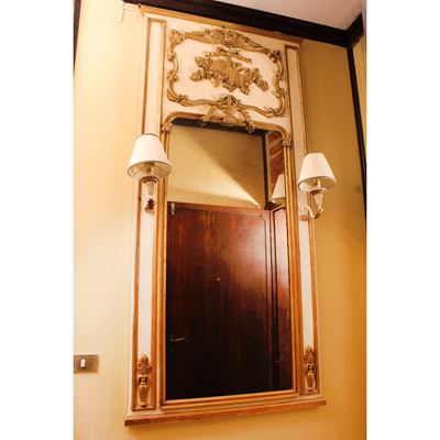 ♦ Specchiera in Legno Laccato e Dorato