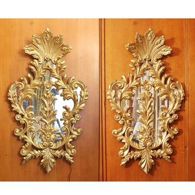 ♦ Coppia di Specchiere in Legno Dorato