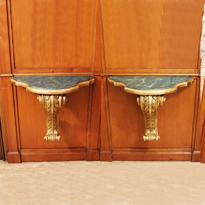 ♦ Coppia di Consolles in Legno Laccato e Dorato