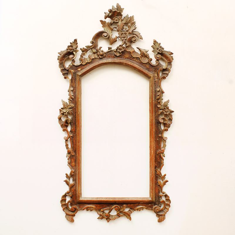 ♦ Specchiera in legno laccato  (Italia, XX sec.)  - Asta Gli Arredi di Villa "Le Marchesane" - San Luca Casa d'Aste