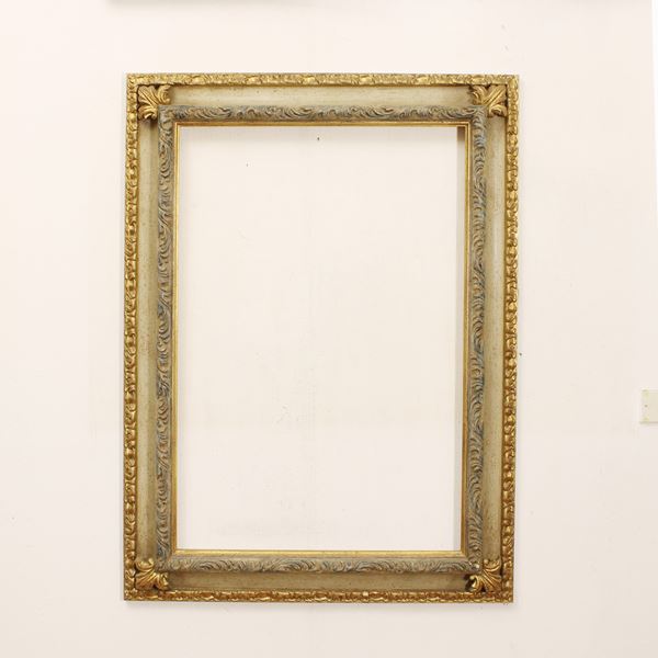♦ Specchiera in legno laccato e dorato