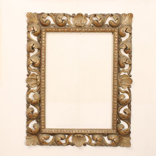♦ Specchiera in legno argentato