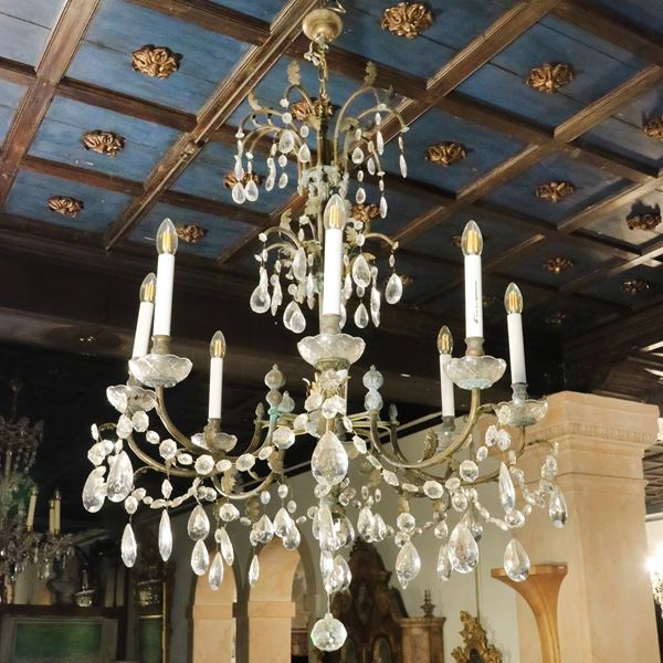 Lampadario a otto luci