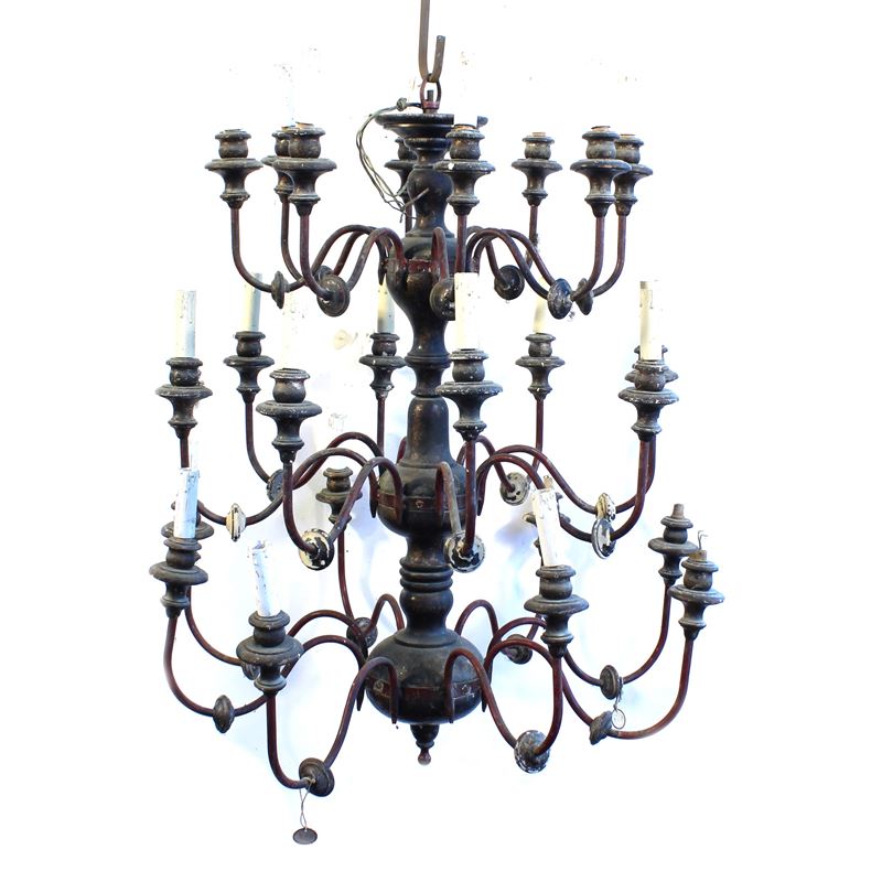 Lampadario a ventiquattro luci  (Italia, XX sec.)  - Asta Illuminazione e decorazione per interni - San Luca Casa d'Aste