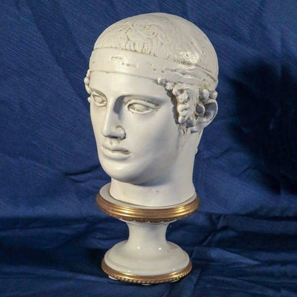 Testa in terracotta smaltata bianca
