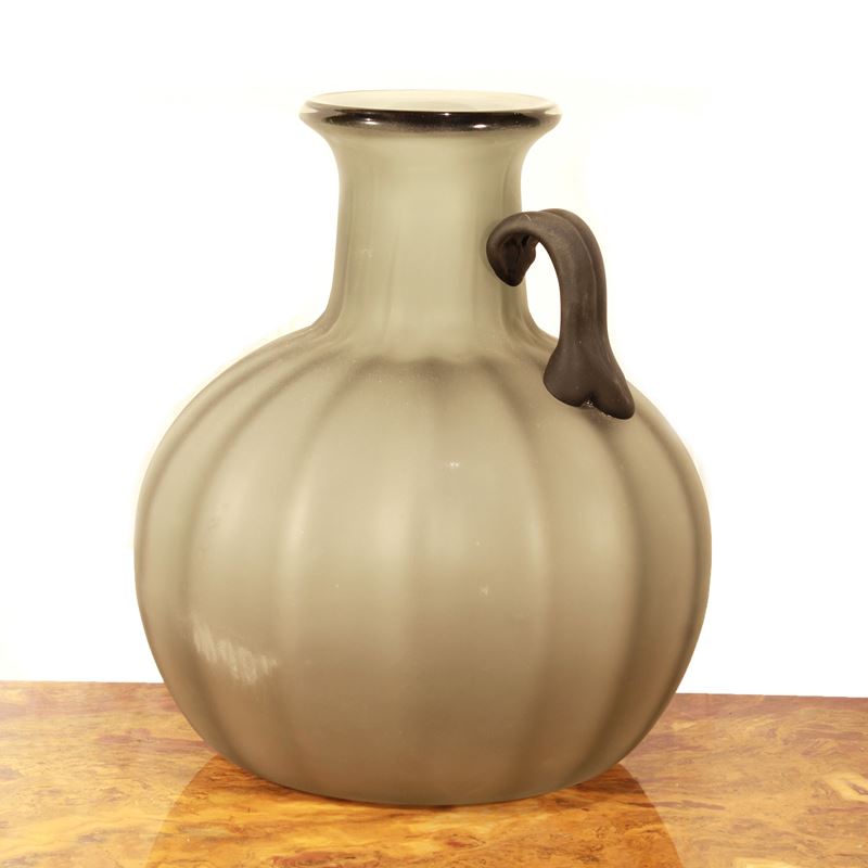 Vaso in vetro artistico grigio  (Murano, XX Sec.)  - Asta Gli Arredi di Villa "Le Marchesane" - San Luca Casa d'Aste