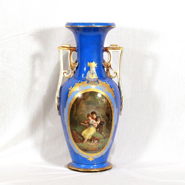 Vaso in porcellana dipinta