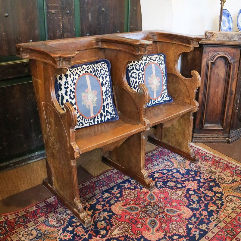 Panca da coro in noce  (Italia, XVII- XVIII sec.)  - Asta Gli Arredi di Villa "Le Marchesane" - San Luca Casa d'Aste