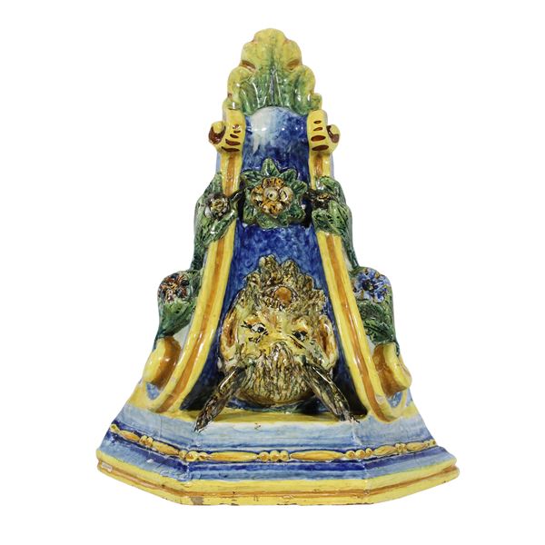 Mensola angolare in ceramica