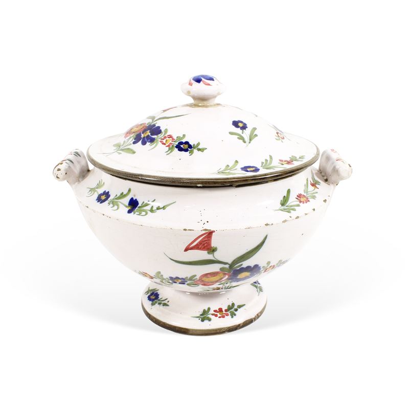 Zuppiera con coperchio in ceramica  (Italia, XIX-XX sec.)  - Asta ASTA A TEMPO Ceramiche e porcellane - San Luca Casa d'Aste