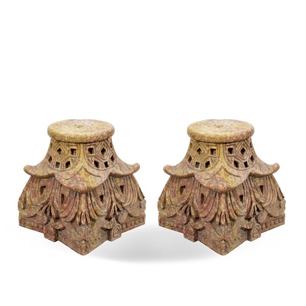 Coppia di capitelli