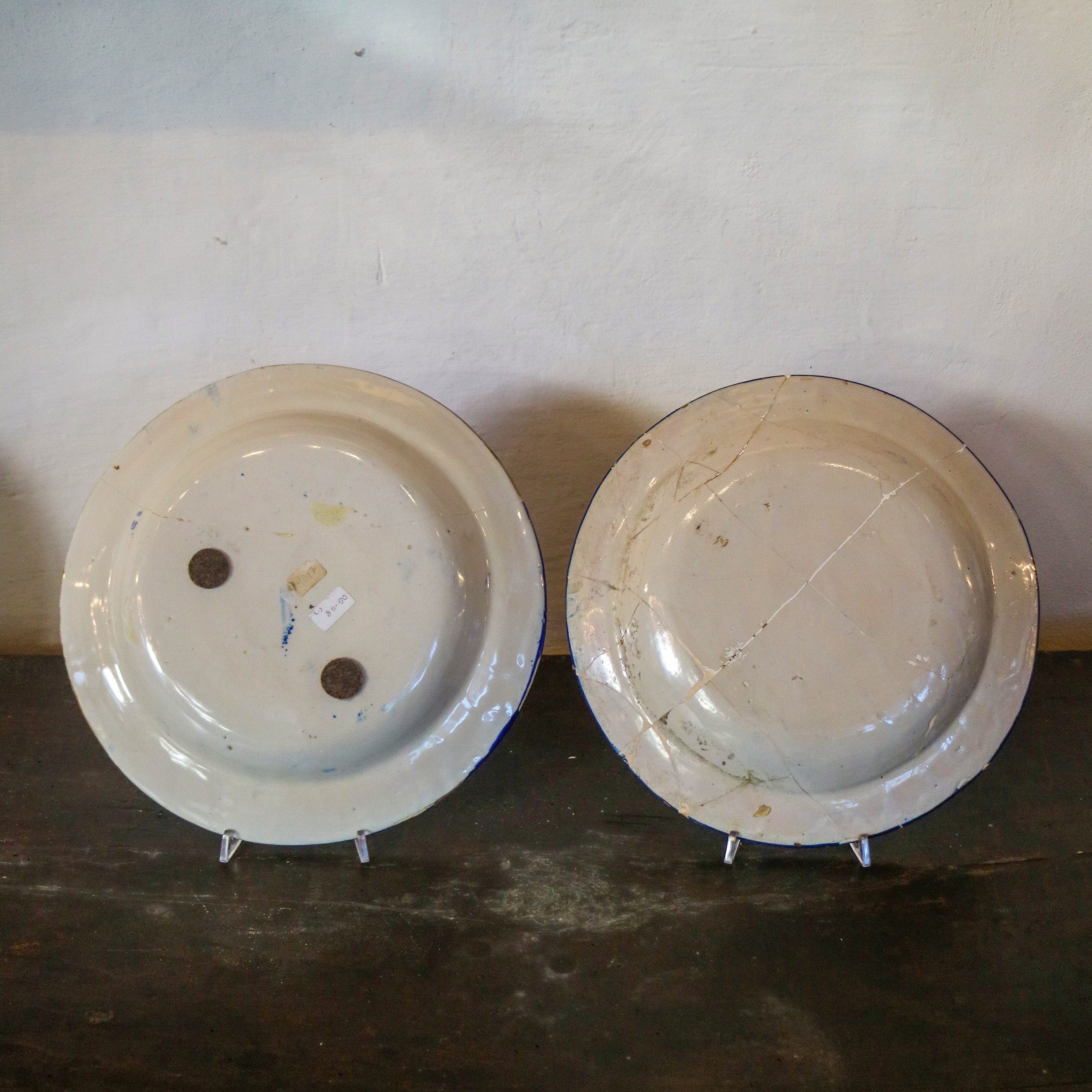 Due Piatti in Maiolica