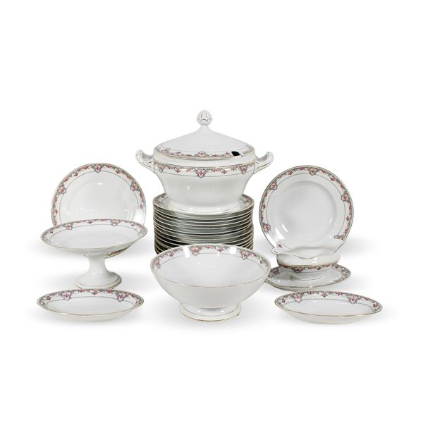 Heinrich&Co , servizio di 69 piatti in porcellana bianca