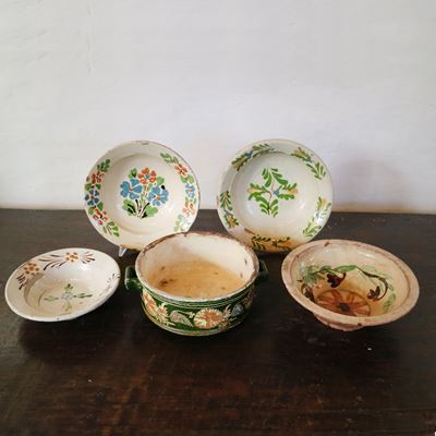 Cinque Oggetti in Terracotta