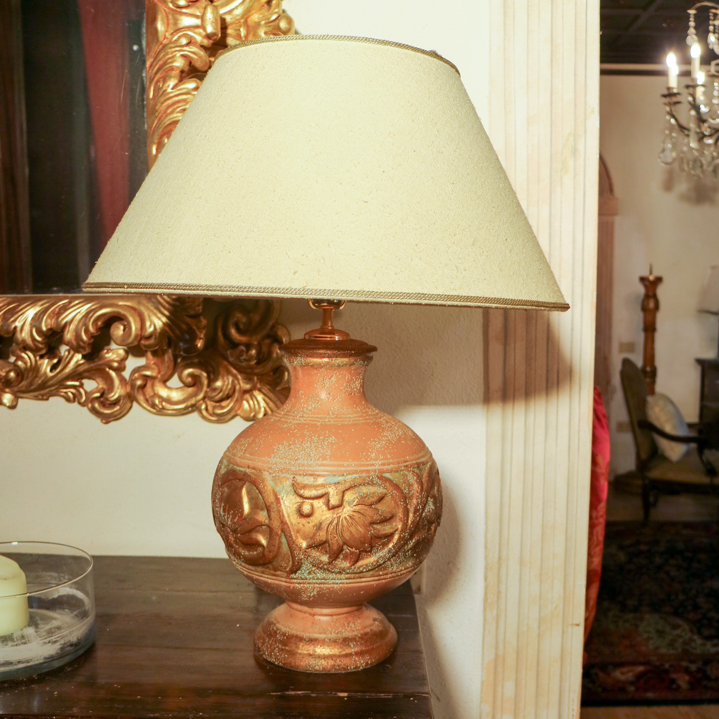 Coppia di lampade in terracotta