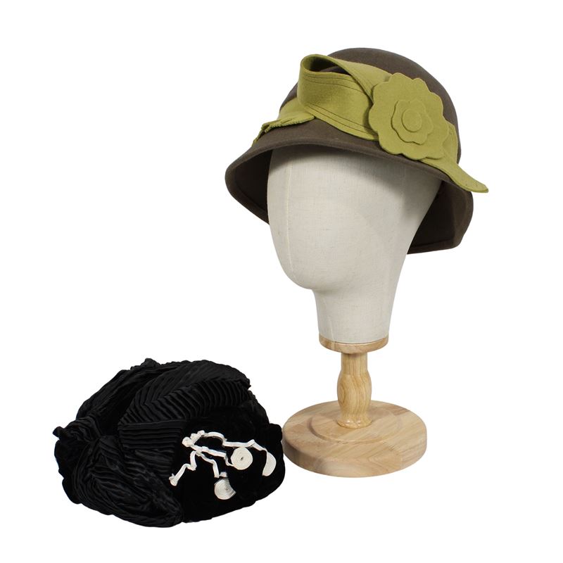 Due cappelli  (Italia, XX Sec.)  - Asta ASTA A TEMPO Fashion Vintage - San Luca Casa d'Aste