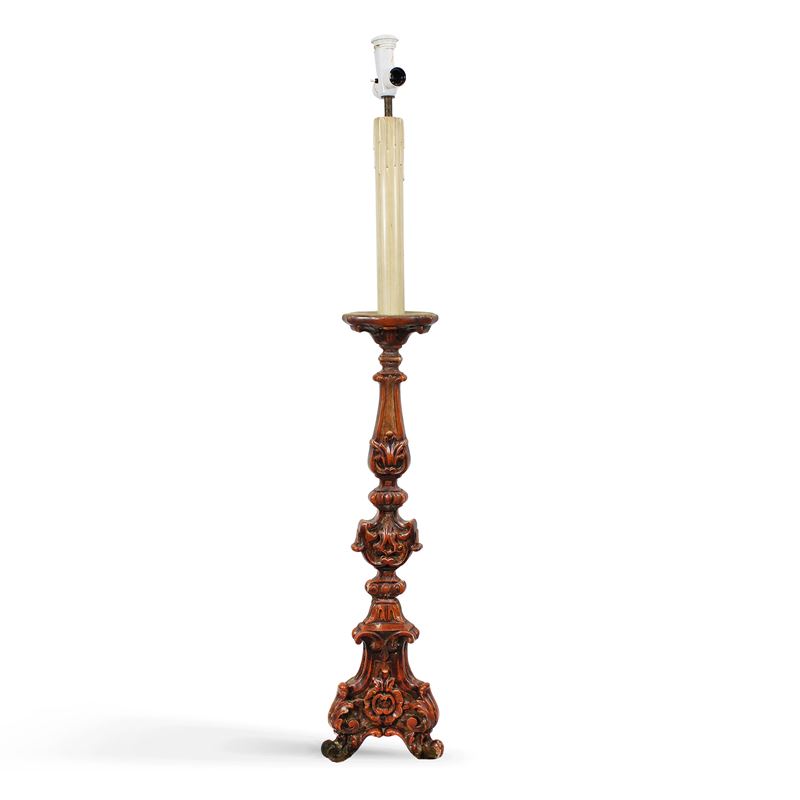 Torciere elettrificato in legno laccato  (Italia, XIX sec.)  - Asta Dimore Venete - San Luca Casa d'Aste