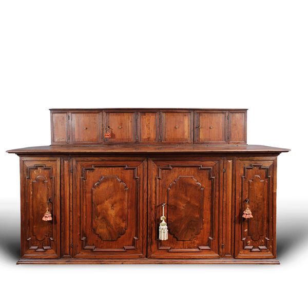 Credenza in noce