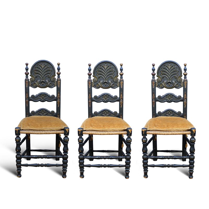 Tre sedie in legno ebanizzato  (Italia, XIX-XX sec.)  - Asta Dimore Venete - San Luca Casa d'Aste