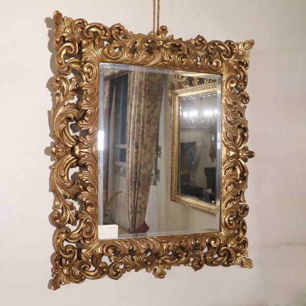 ♦ Specchiera in legno dorato