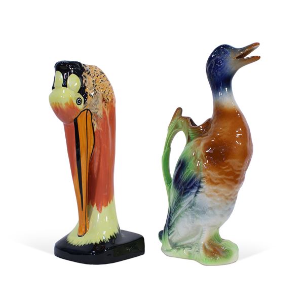 Due sculture in ceramica smaltata