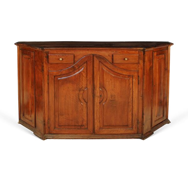 Credenza scantonata in noce