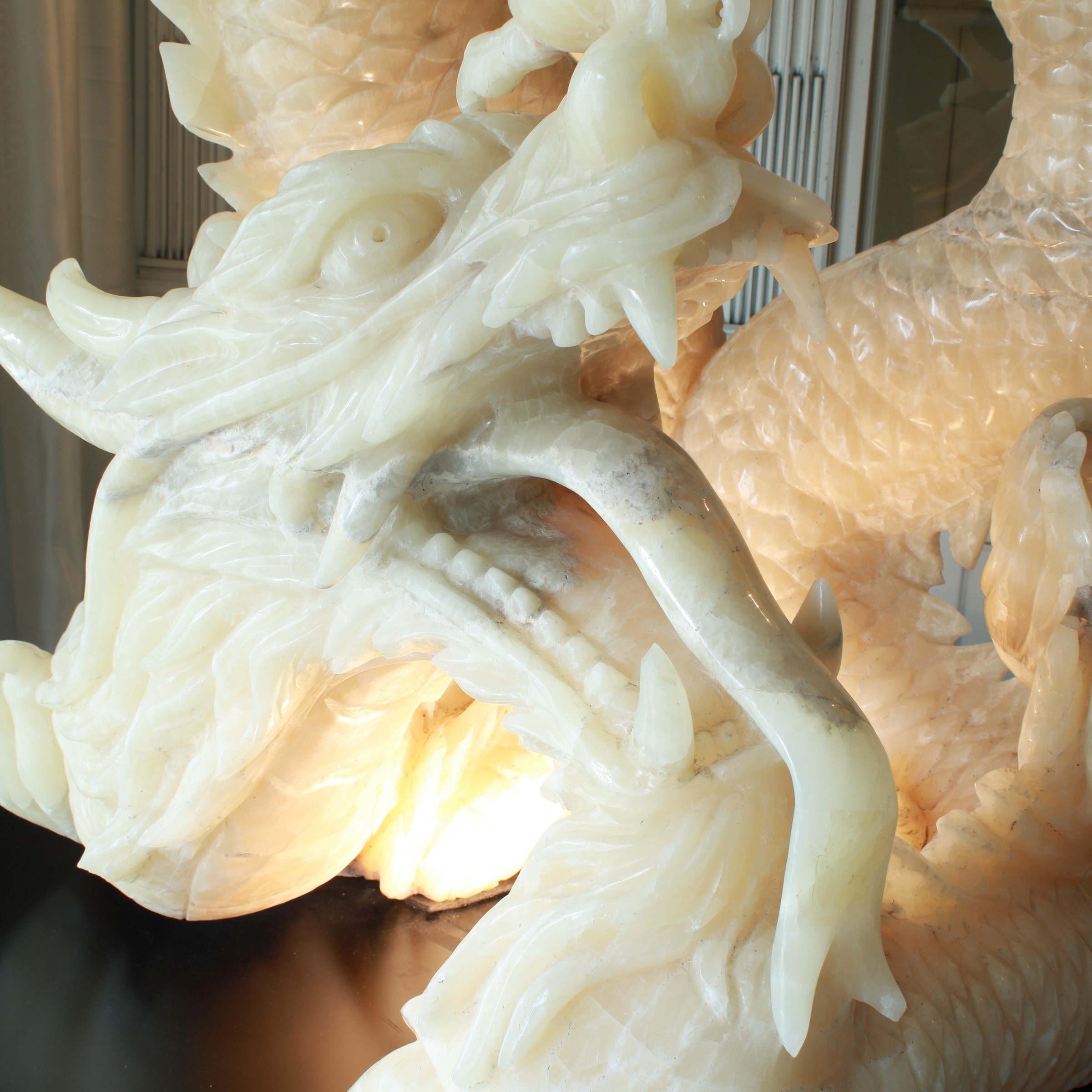 Grande scultura in onice