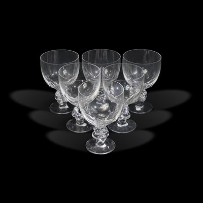 Lalique, Servizio Clos Vougeot, composto da sei bicchieri in vetro decorato