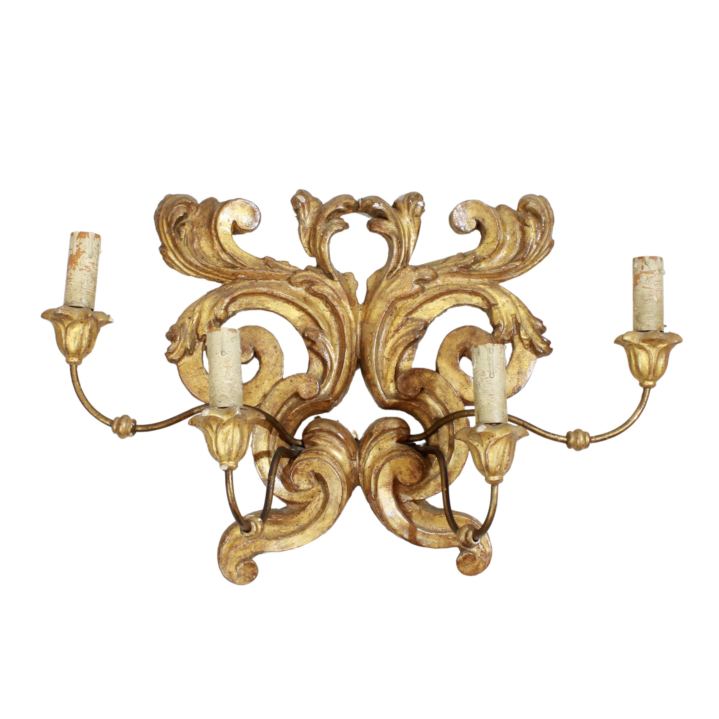 Coppia di appliques a quattro luci in legno dorato