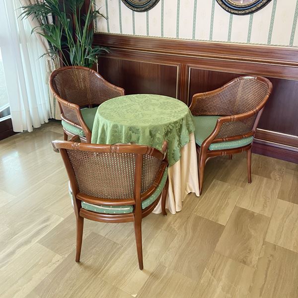 Tre poltrone in faggio