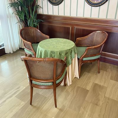 Tre Poltrone in Faggio