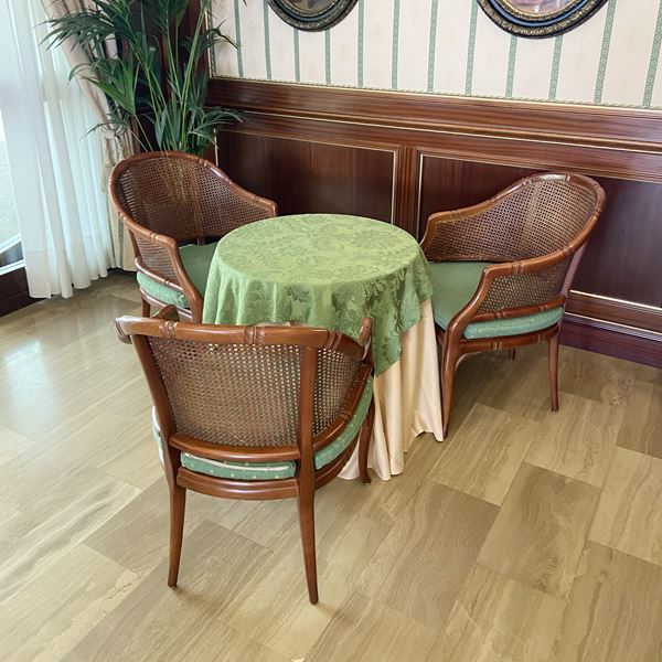 Tre poltrone in faggio