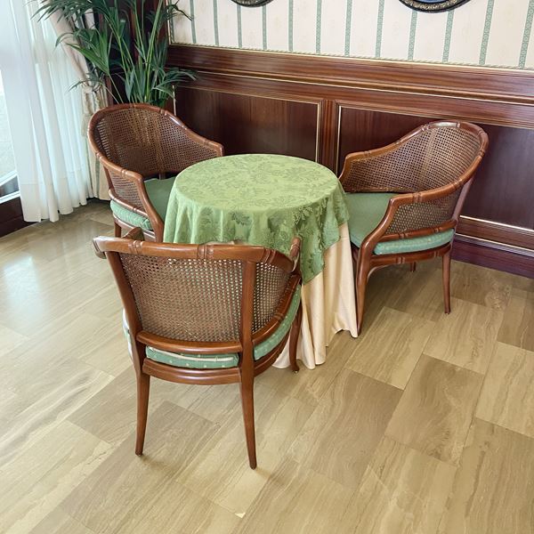 Tre poltrone in faggio