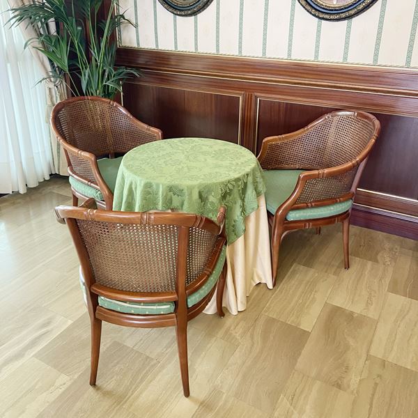 Tre poltrone in faggio